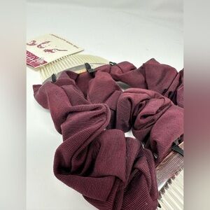 NWT Vintage Burgundy Stretchy hair accordion